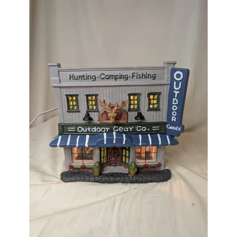 2017 Porcelain Lighted Building 